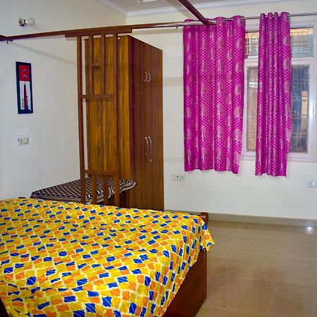 Abhilasha Villa Фаридабад Экстерьер фото